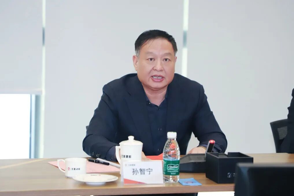防水圈“破卷”名场面：北新牵手远大洪雨组队升级搞事情？