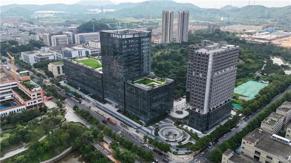 AI重构制造 精度丈量未来:三诺集团董事长刘志雄深商大会论道制造业突围密码 AI重构制造 精度丈量未来:三诺集团董事长刘志雄深商大会论道制造业突围密码